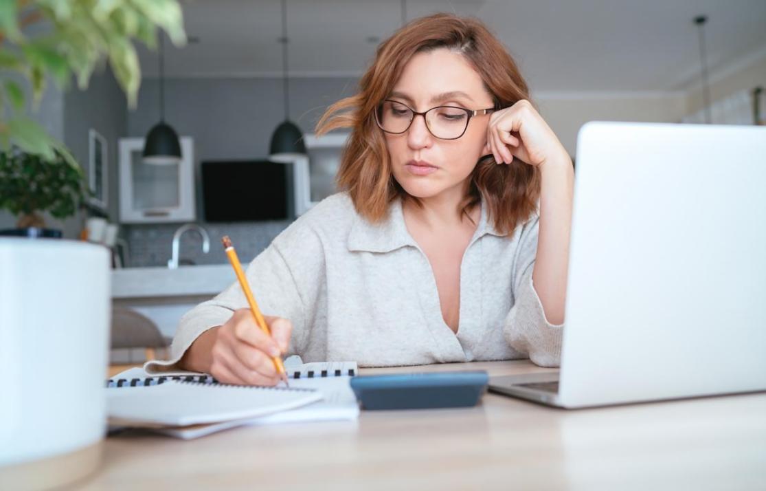 Online-Lernplattform mit interaktiven Modulen