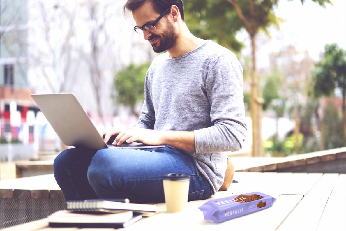 Teilnehmer bei einem Workshop zur Selbstwahrnehmung